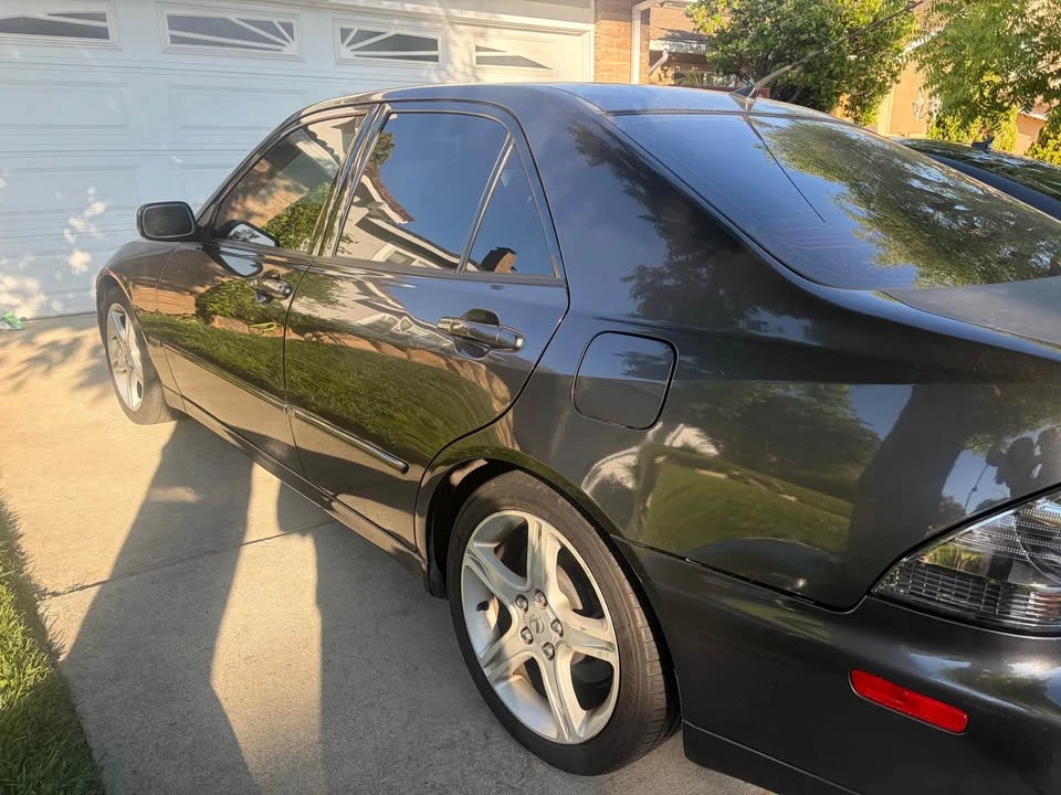 2003 Lexus IS 1st Gen - Image 3 of 8