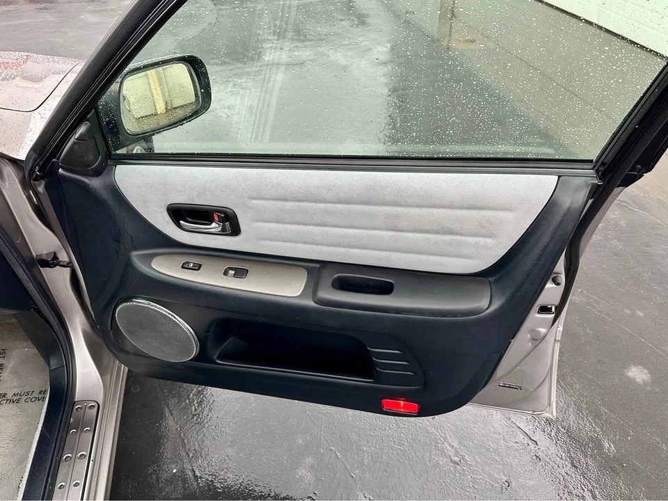 2003 Lexus IS 1st Gen - Image 14 of 17