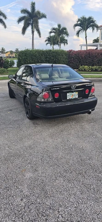 2003 Lexus IS 1st Gen - Image 4 of 20