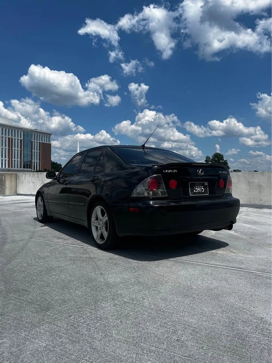 2003 Lexus IS 1st Gen - Image 7 of 17