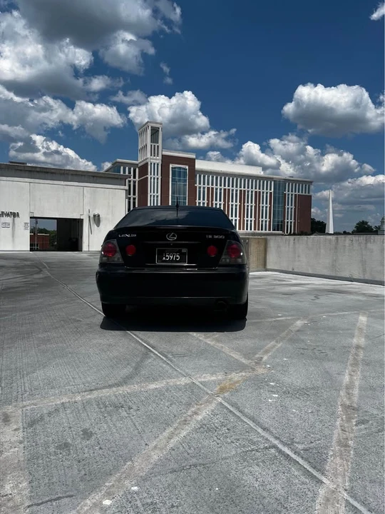 2003 Lexus IS 1st Gen - Image 6 of 17