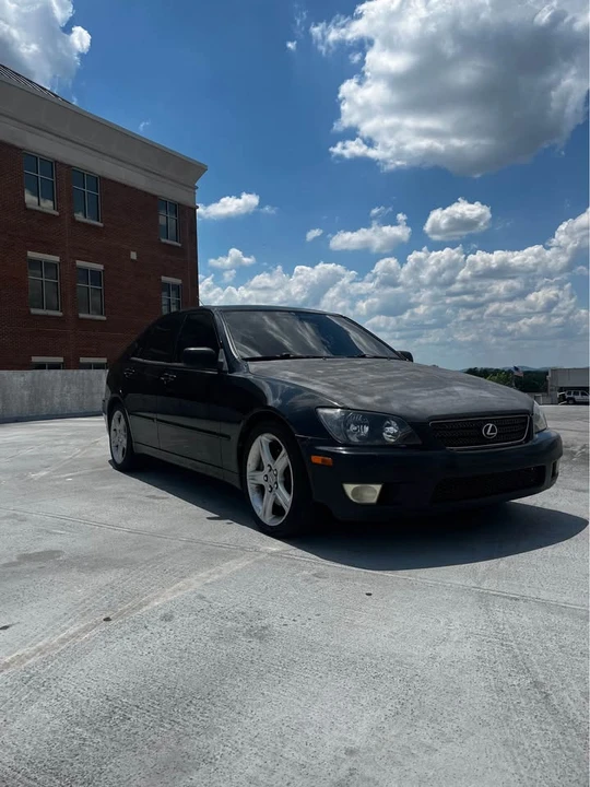 2003 Lexus IS 1st Gen - Image 3 of 17