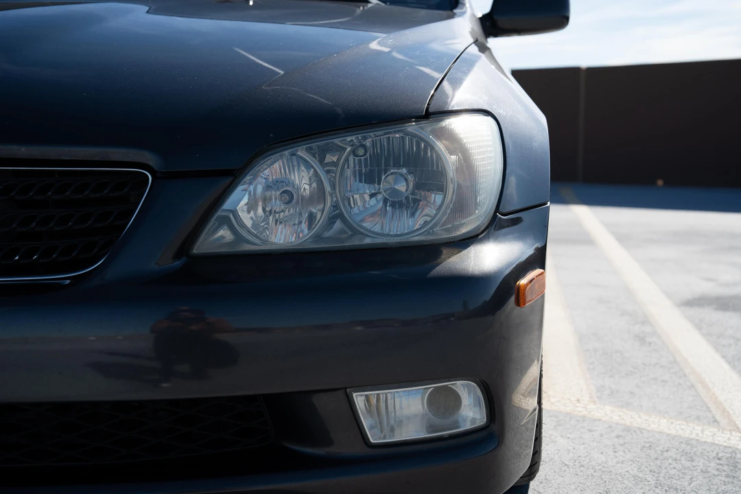 2003 Lexus IS 1st Gen - Image 17 of 31