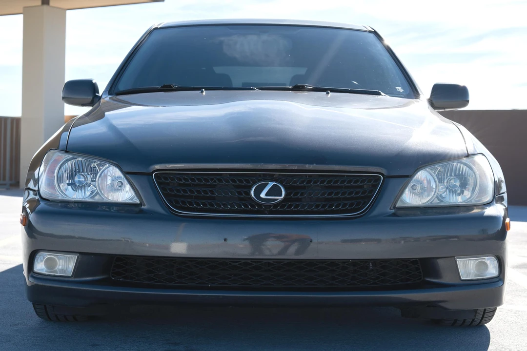 2003 Lexus IS 1st Gen - Image 2 of 31