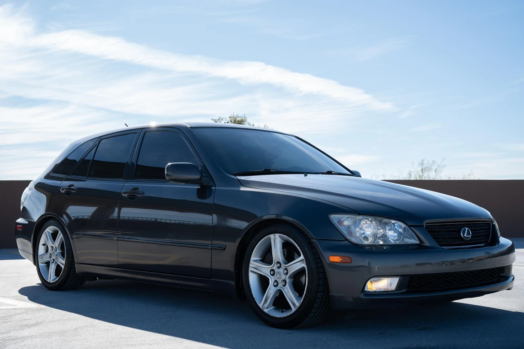 2003 Lexus IS 1st Gen - Image 12 of 31