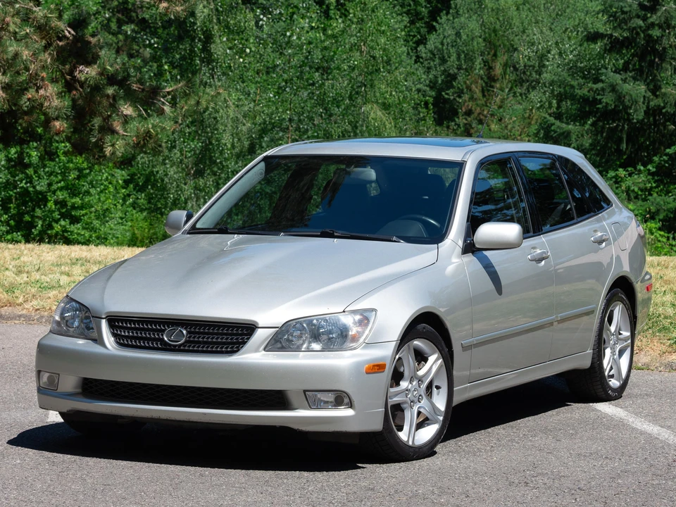 2003 Lexus IS 1st Gen - Image 6 of 31