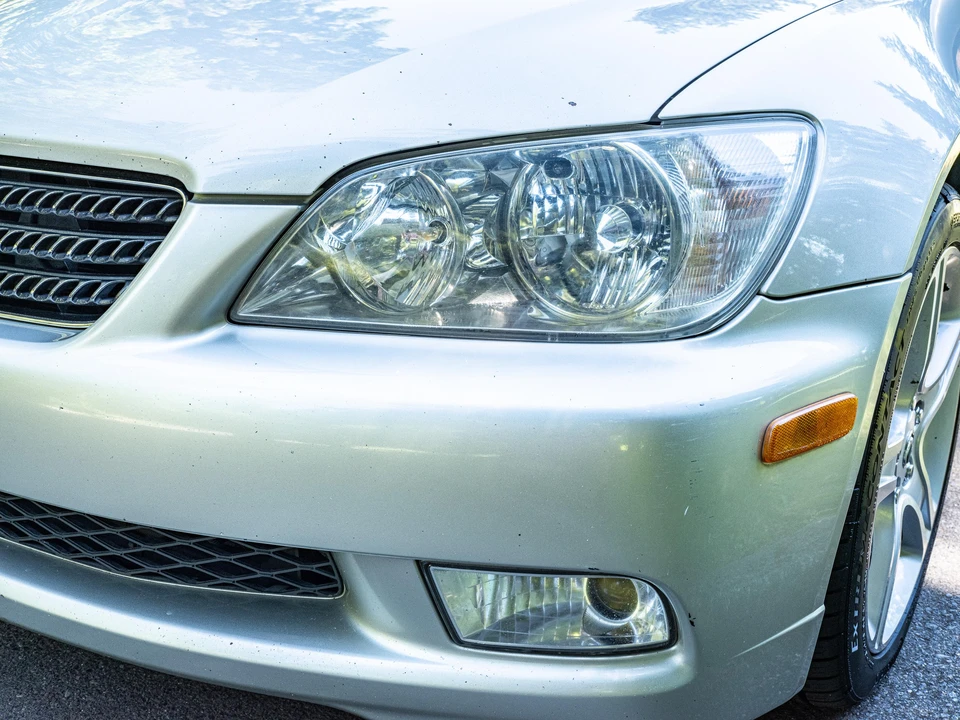 2003 Lexus IS 1st Gen - Image 19 of 31