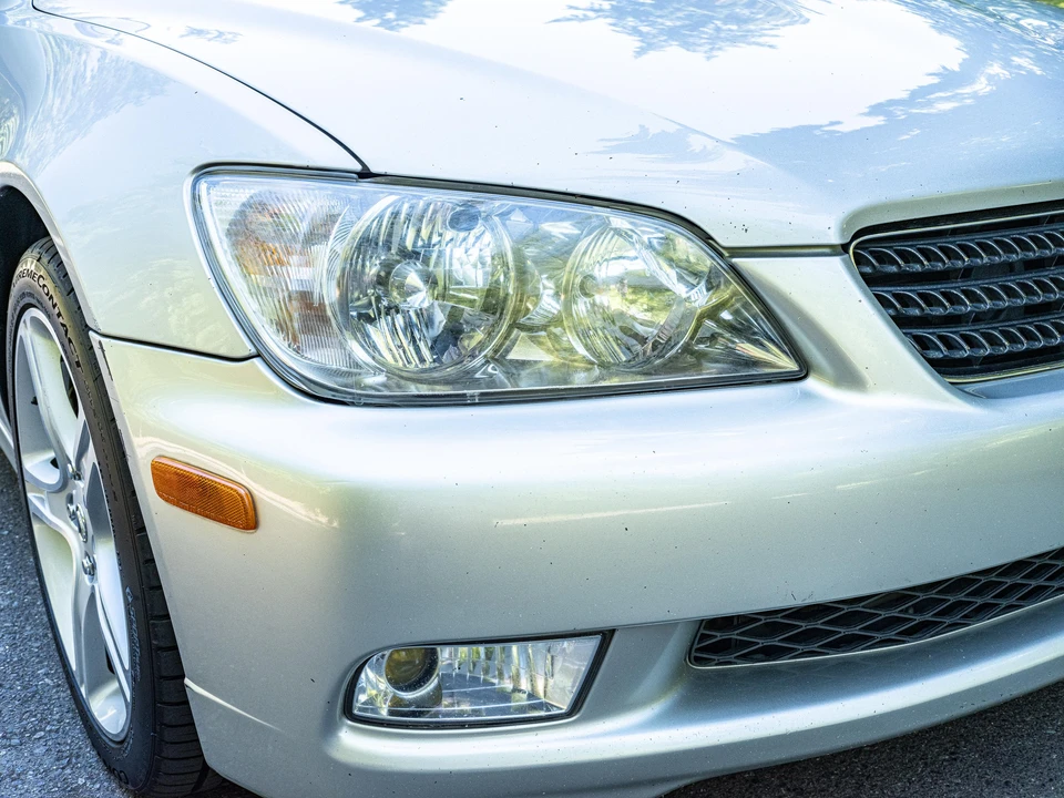2003 Lexus IS 1st Gen - Image 14 of 31
