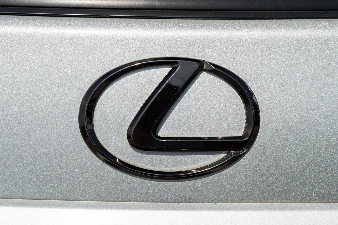 2003 Lexus IS 1st Gen - Image 20 of 31