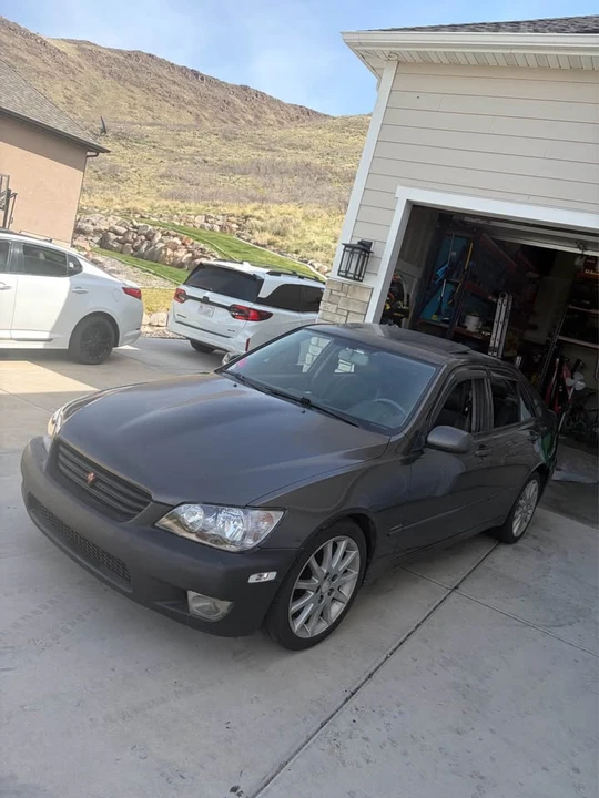 2003 Lexus IS 1st Gen - Image 11 of 19