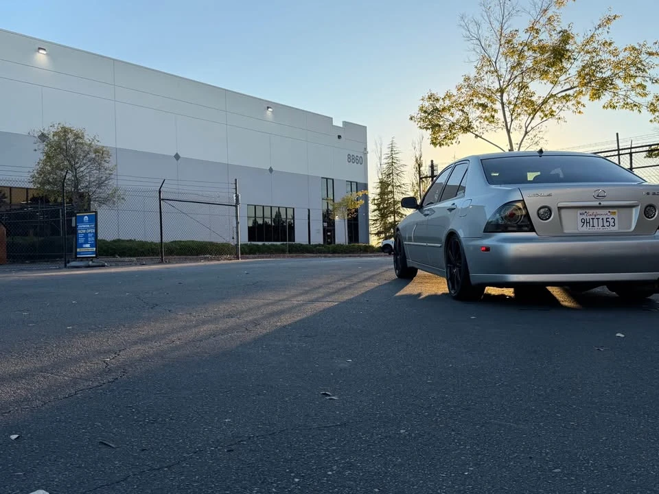 2003 Lexus IS 1st Gen - Image 2 of 6