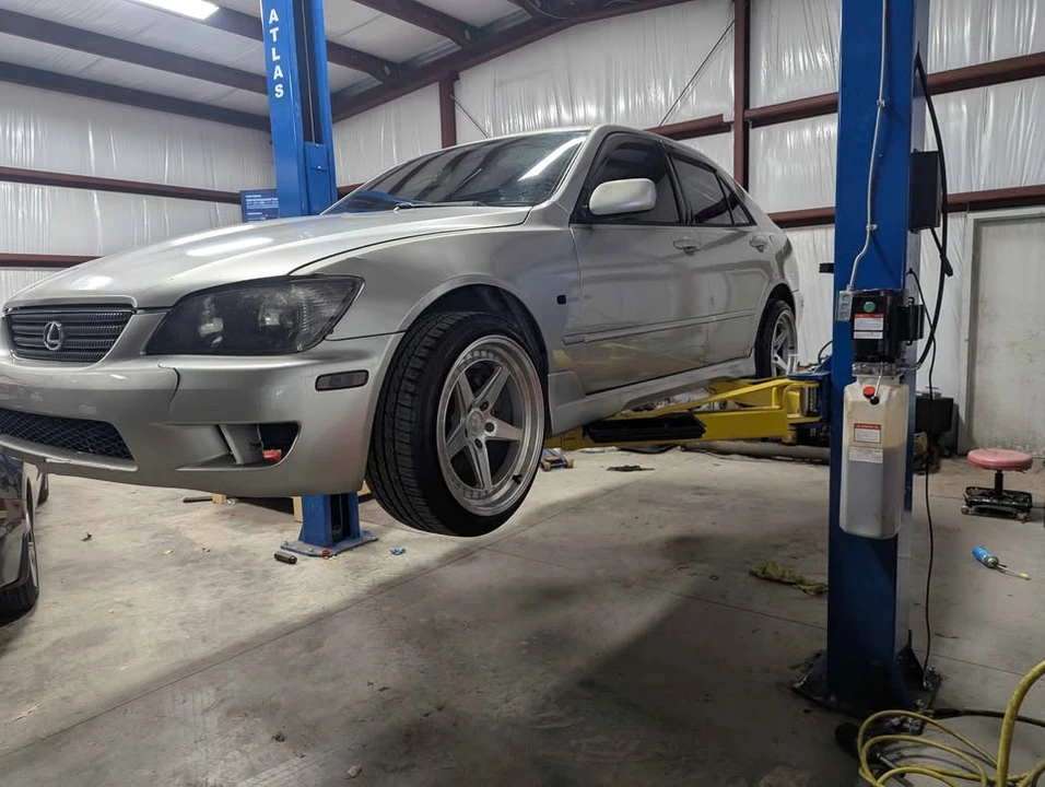 2003 Lexus IS 1st Gen - Image 14 of 14