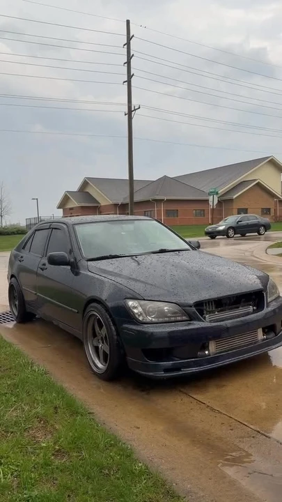 2003 Lexus IS 1st Gen - Image 4 of 4