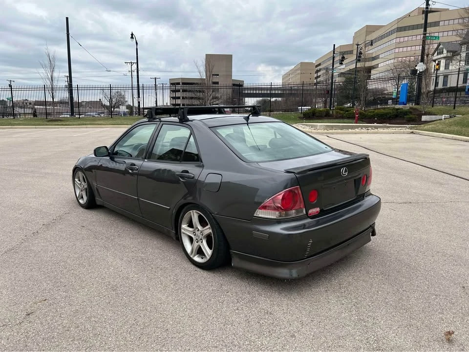 2003 Lexus IS 1st Gen - Image 5 of 16