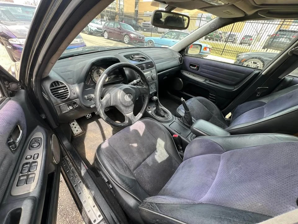 2003 Lexus IS 1st Gen - Image 10 of 16