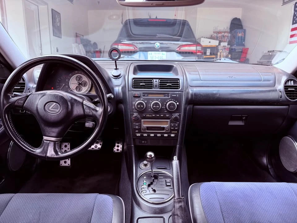 2003 Lexus IS 1st Gen - Image 8 of 20
