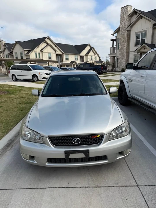 2003 Lexus IS 1st Gen - Image 13 of 20