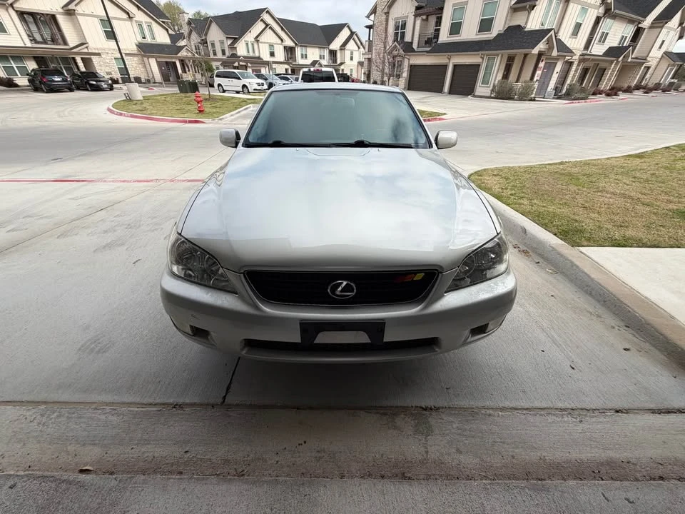 2003 Lexus IS 1st Gen - Image 2 of 20