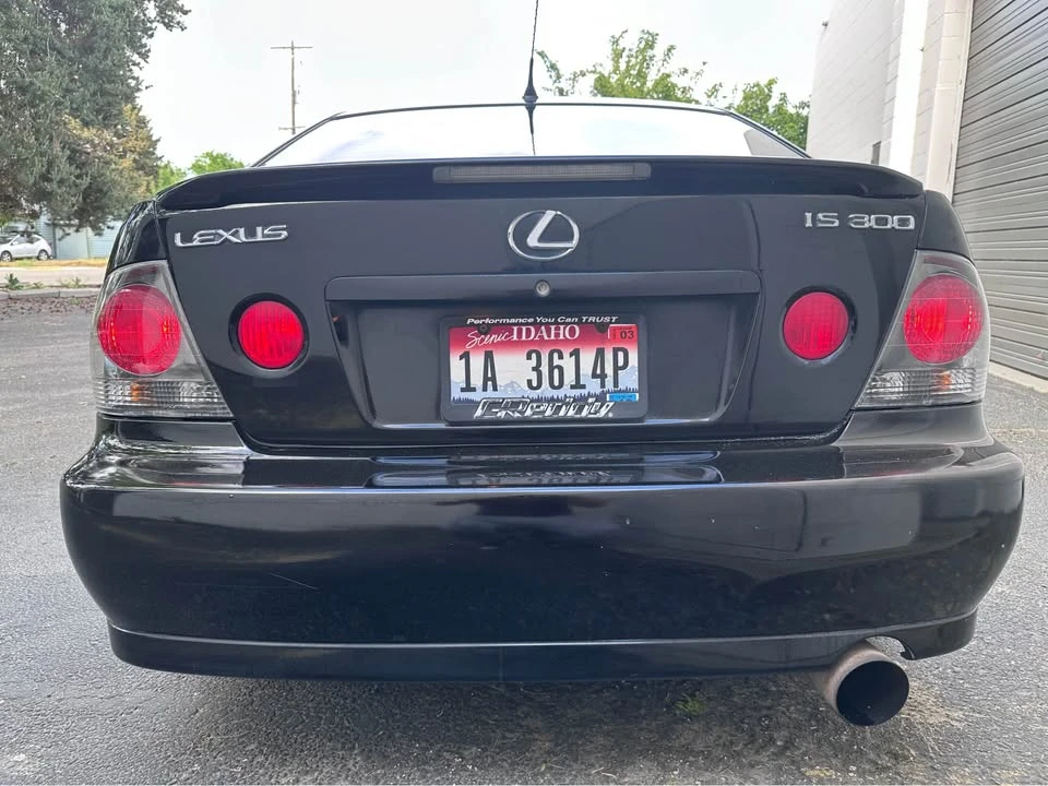 2003 Lexus IS 1st Gen - Image 14 of 21