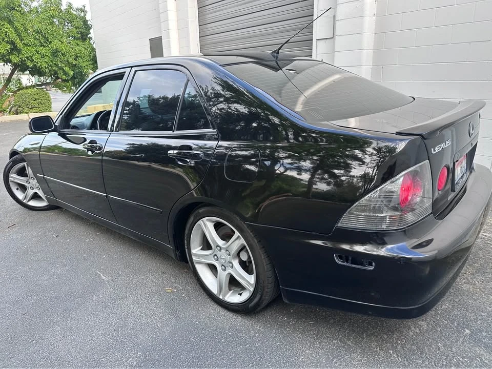 2003 Lexus IS 1st Gen - Image 15 of 21