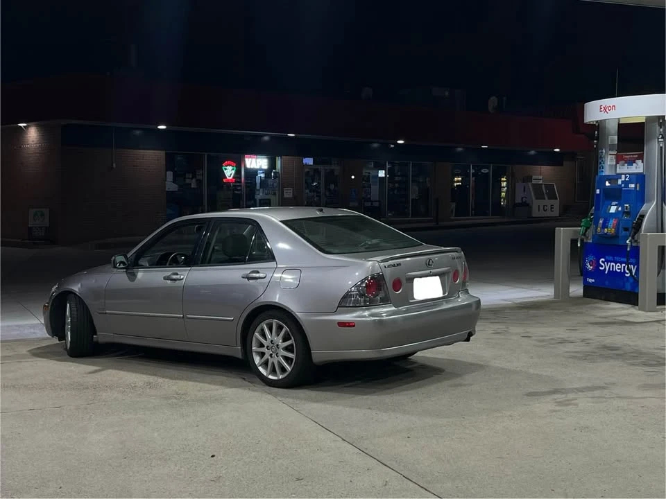 2003 Lexus IS 1st Gen - Image 7 of 8