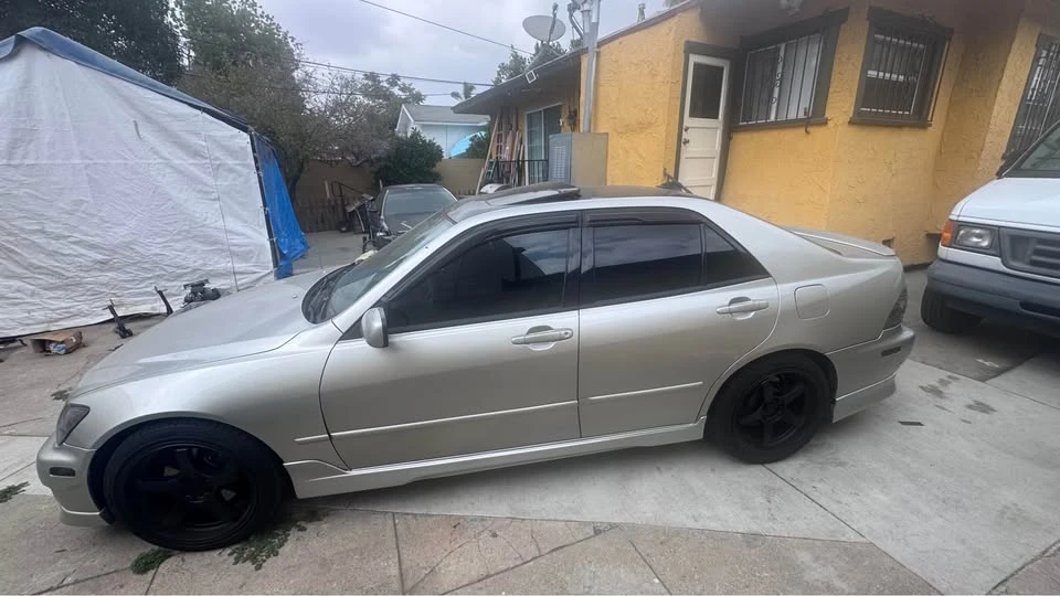 2003 Lexus IS 1st Gen - Image 3 of 8