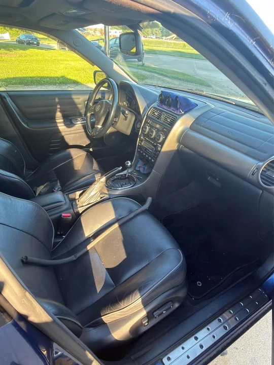 2003 Lexus IS 1st Gen - Image 3 of 4