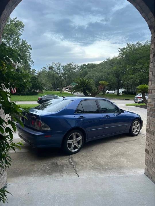 2003 Lexus IS 1st Gen - Image 6 of 20