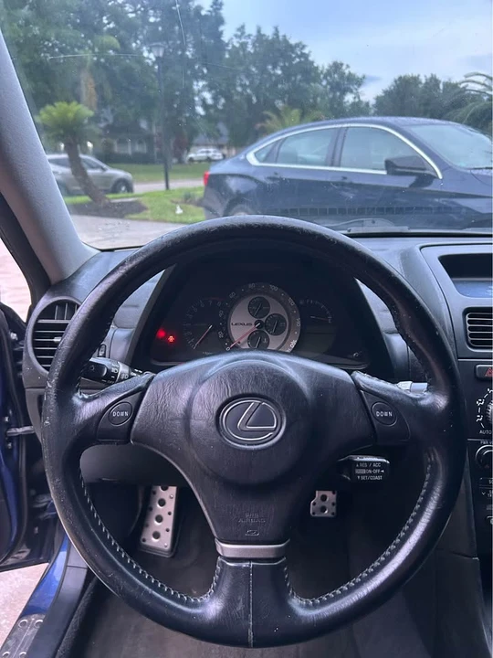 2003 Lexus IS 1st Gen - Image 12 of 20