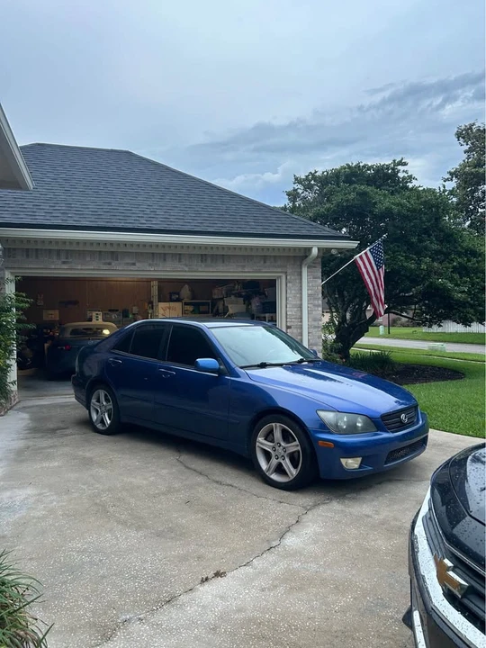 2003 Lexus IS 1st Gen - Image 3 of 20