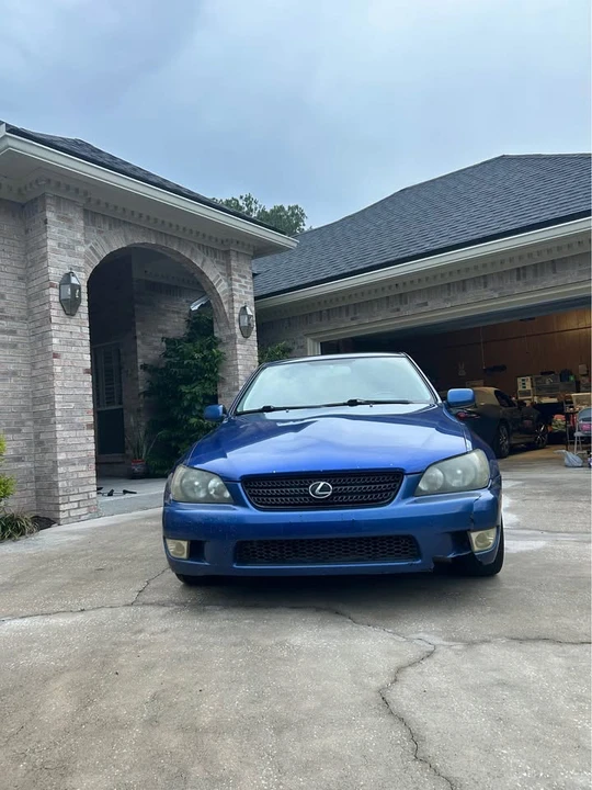 2003 Lexus IS 1st Gen - Image 2 of 20