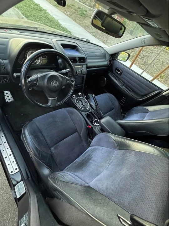 2003 Lexus IS 1st Gen - Image 5 of 7