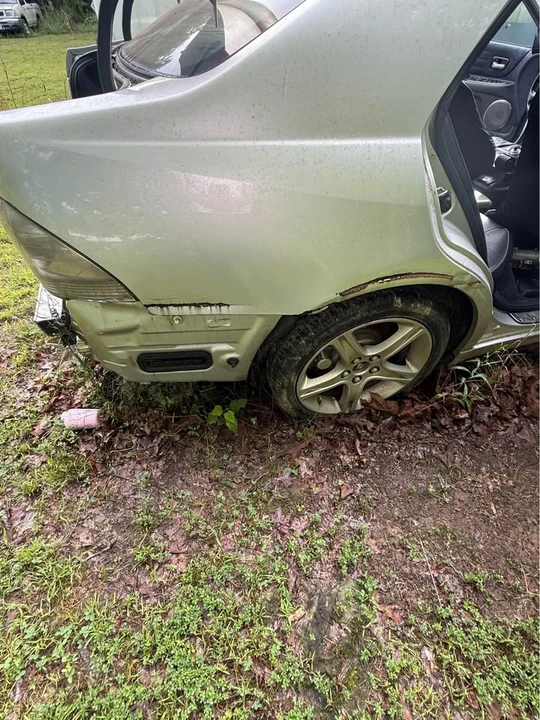 2003 Lexus IS 1st Gen - Image 15 of 16