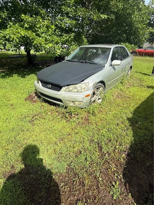 2003 Lexus IS 1st Gen - Image 9 of 16
