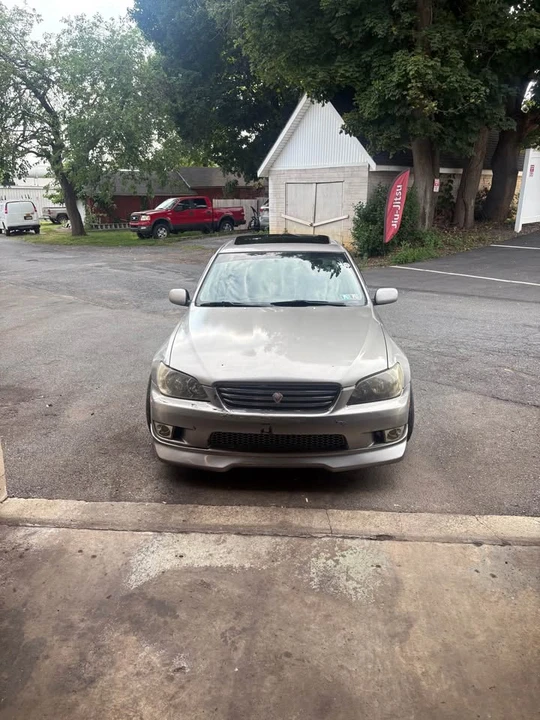 2003 Lexus IS 1st Gen - Image 10 of 14