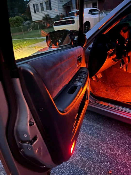 2003 Lexus IS 1st Gen - Image 9 of 13