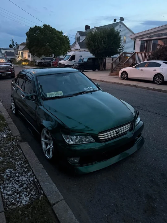 2003 Lexus IS 1st Gen - Image 6 of 10