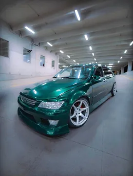 2003 Lexus IS 300 Sedan 4D