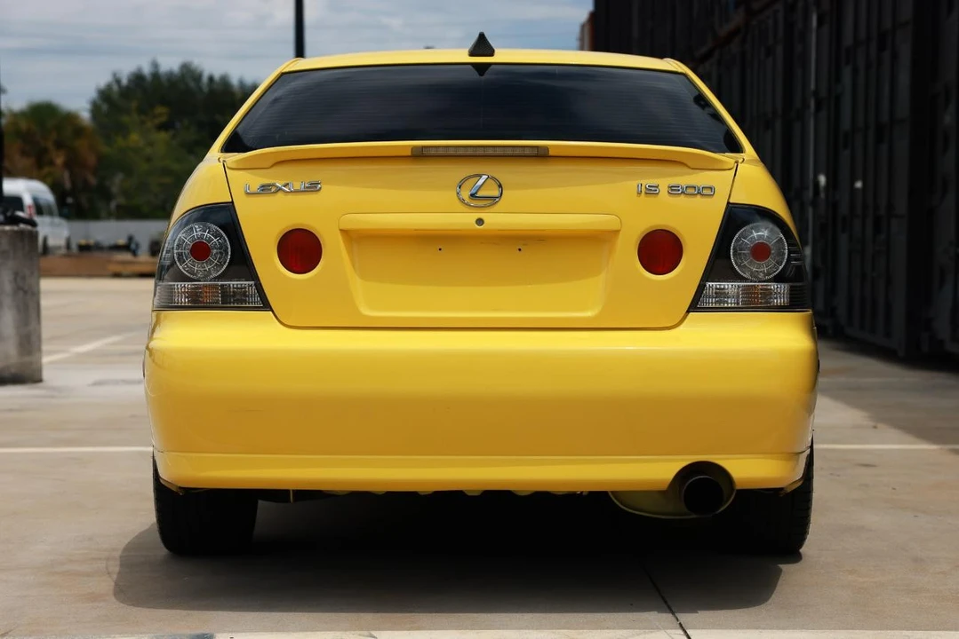 2003 Lexus IS 1st Gen - Image 7 of 31