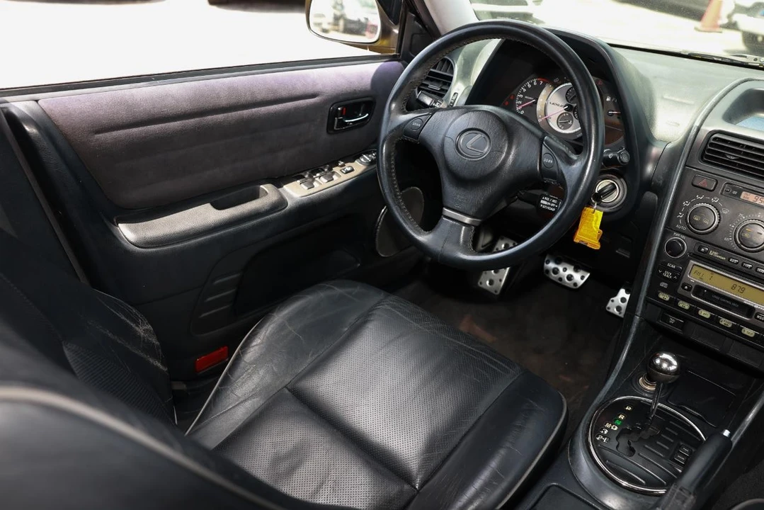 2003 Lexus IS 1st Gen - Image 20 of 31