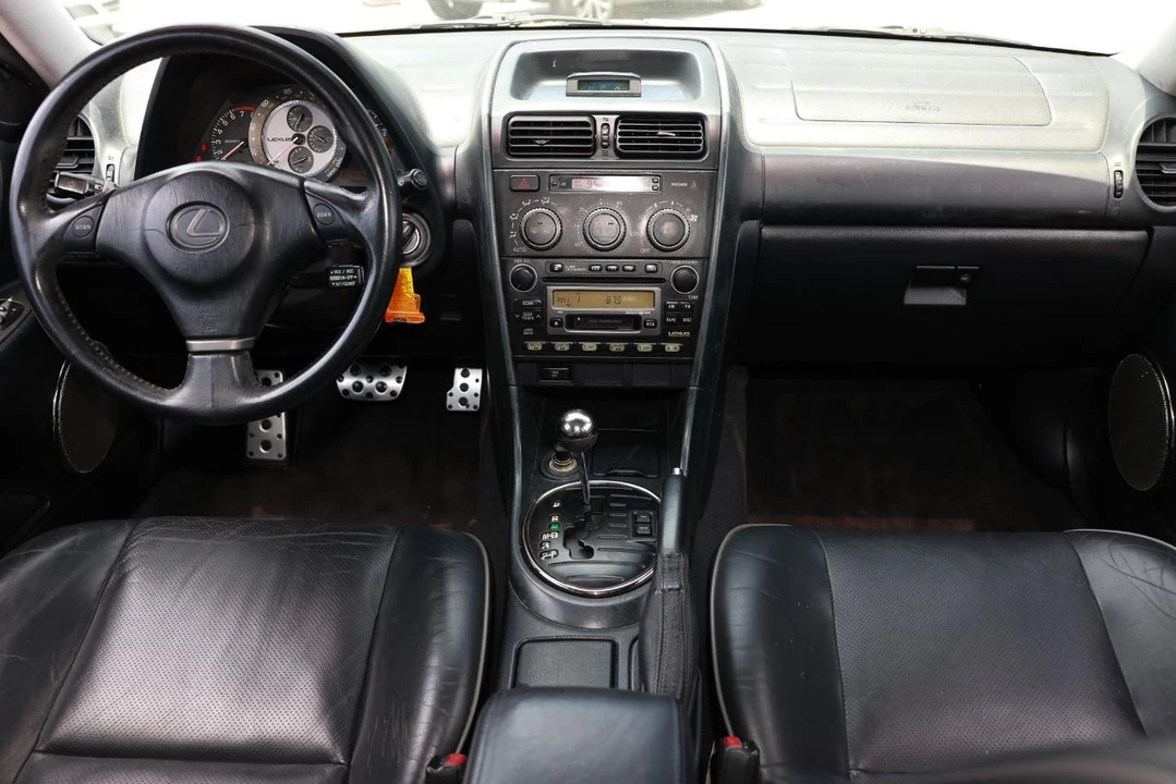 2003 Lexus IS 1st Gen - Image 2 of 31