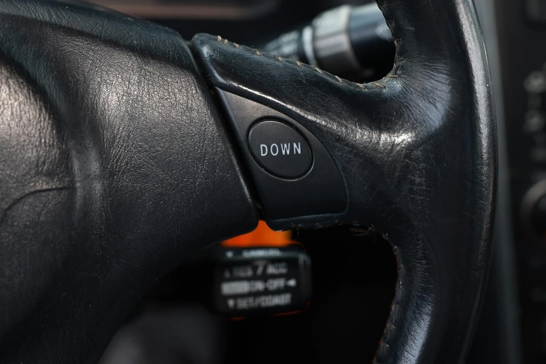 2003 Lexus IS 1st Gen - Image 28 of 31