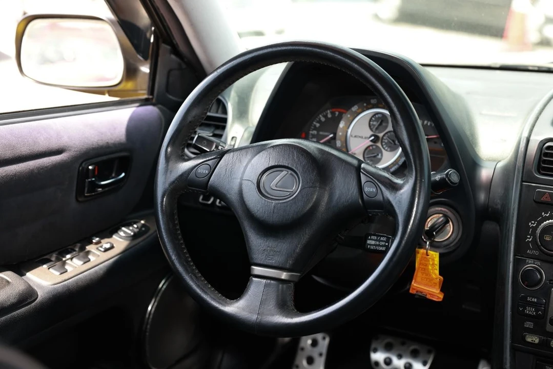 2003 Lexus IS 1st Gen - Image 29 of 31