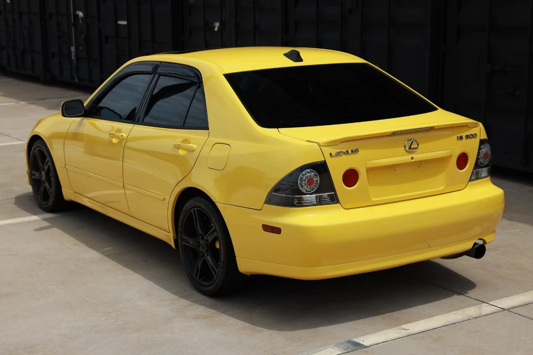 2003 Lexus IS 1st Gen - Image 5 of 31