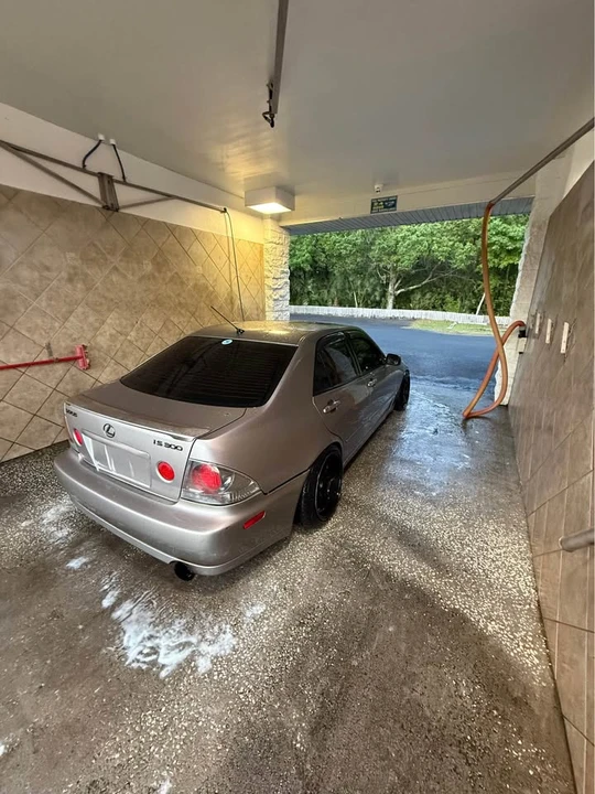 2003 Lexus IS 1st Gen - Image 6 of 10