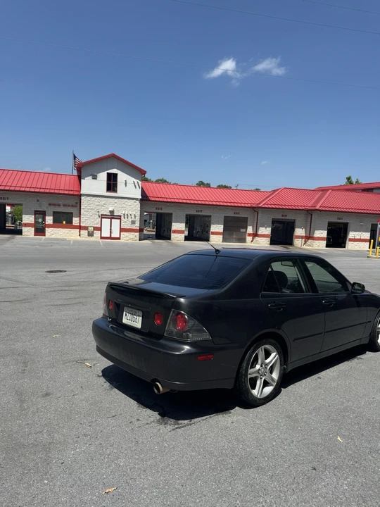 2003 Lexus IS 1st Gen - Image 4 of 11