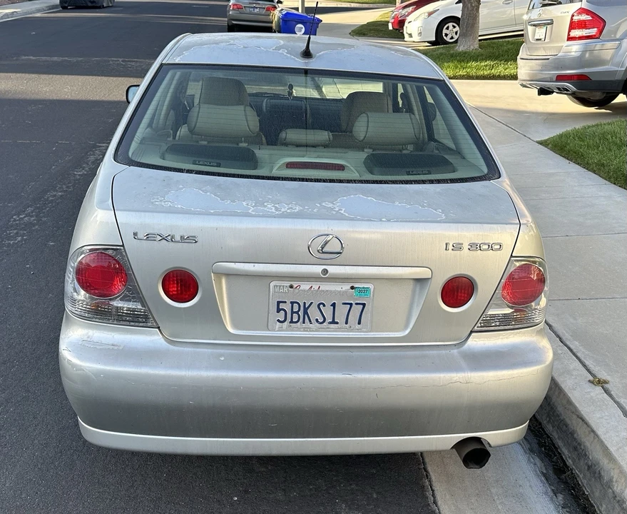 2003 Lexus IS 1st Gen - Image 3 of 6