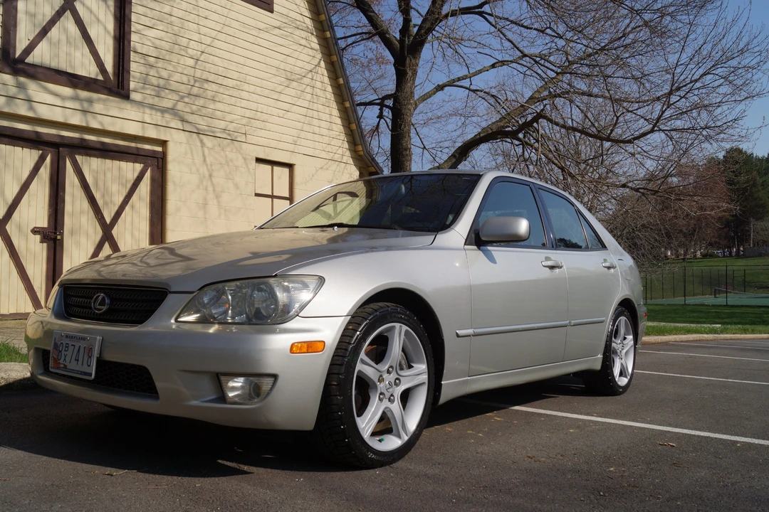 2003 Lexus IS 1st Gen - Image 4 of 31