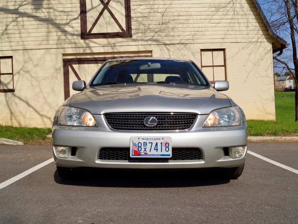 2003 Lexus IS 1st Gen - Image 3 of 31