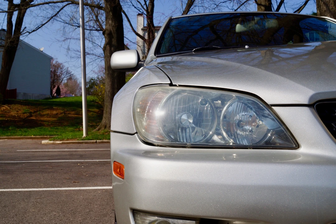2003 Lexus IS 1st Gen - Image 16 of 31